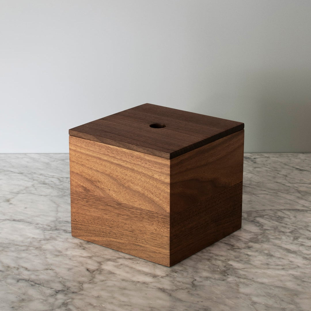 BOX : Box